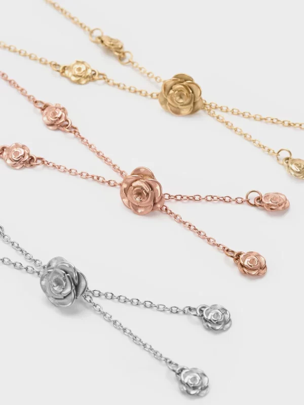 สร้อยข้อมือประดับลายดอกไม้รุ่น Rosalind - Image 2